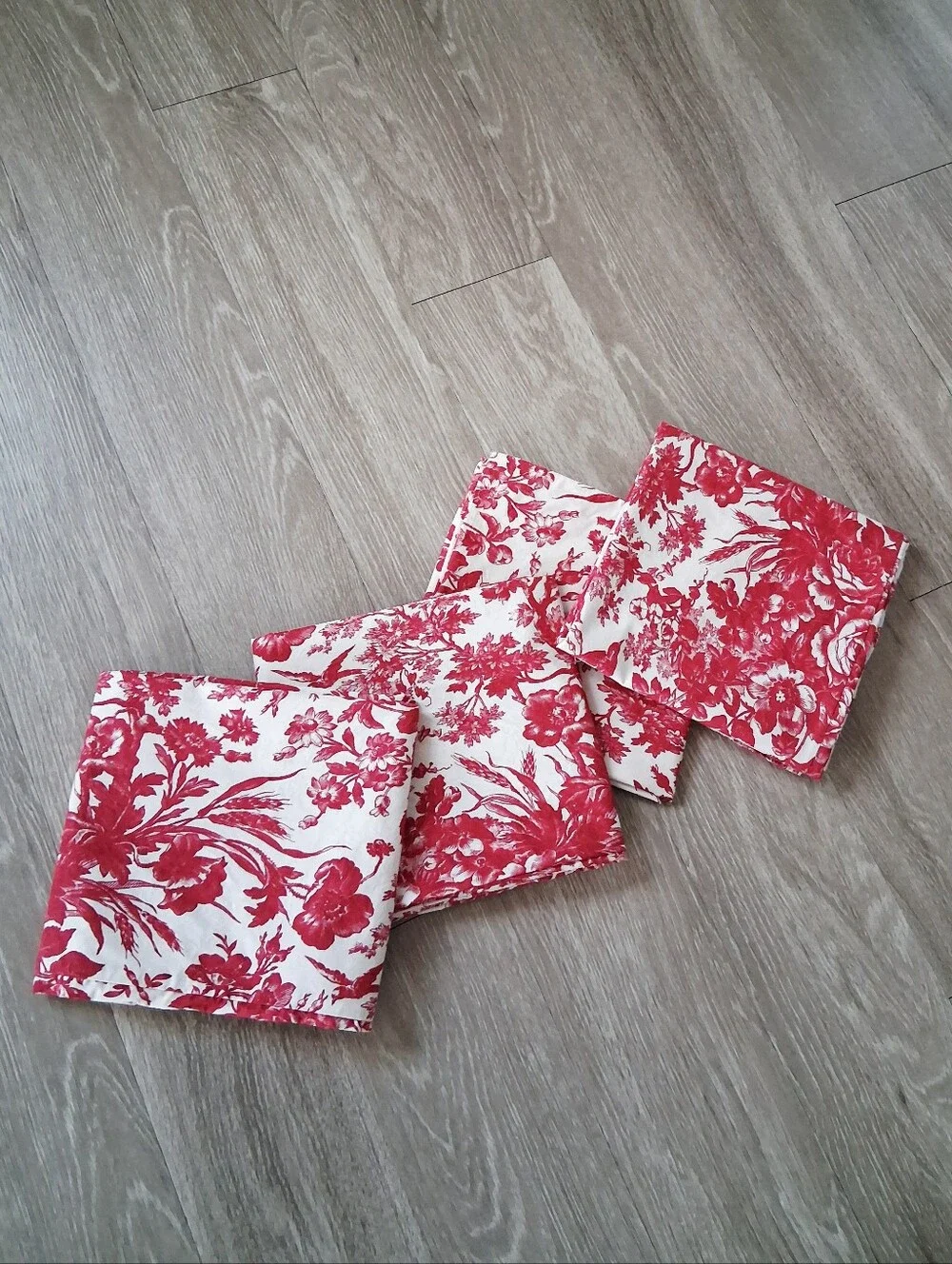 Pottery Barn Sorrel Red Floral Toile Pillow Shams Set Of 4 King